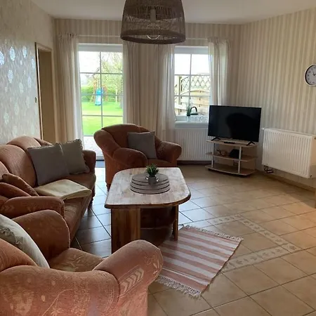 Semesterbostad With 2 Bedrooms Hasselberg (Schleswig-Holstein)