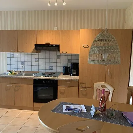 Semesterbostad With 2 Bedrooms
