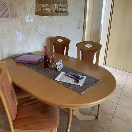 Semesterbostad With 2 Bedrooms